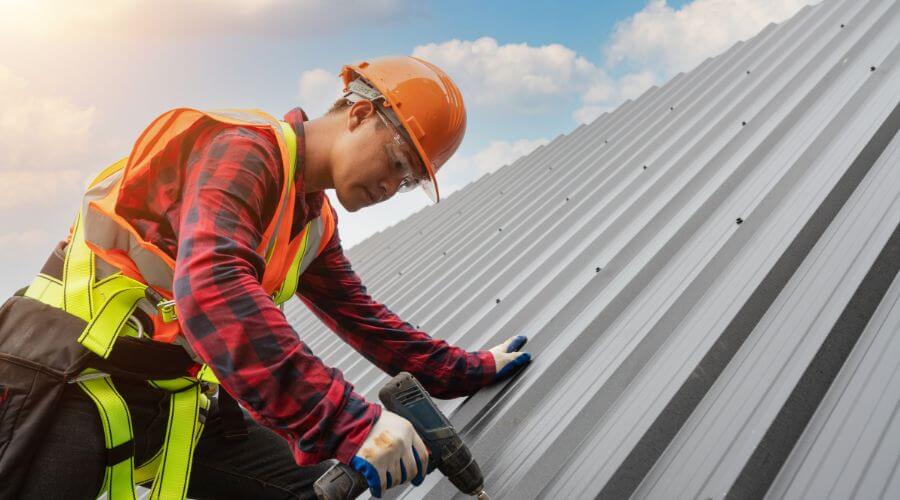 Professional metal roof installation in Guayanilla, PR